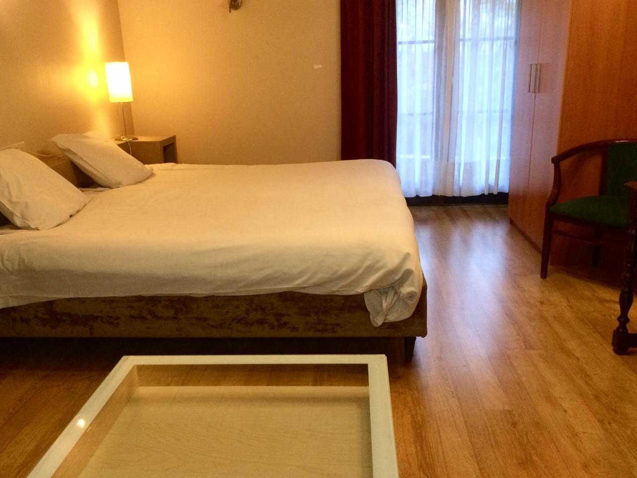 Hotel La Venerie Віртон Екстер'єр фото